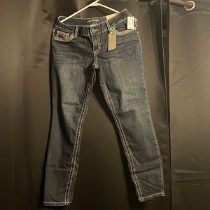 Brand new Maurices denim flex jeggings